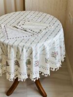 رومیزی گرد مدل گل‌بوته | مخمل شانل ضد لک - Image 2